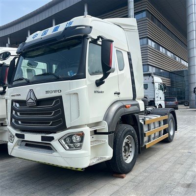 HOWO 4×2 Tractor Truck